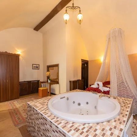 Otto Old Bed and Breakfast 3*