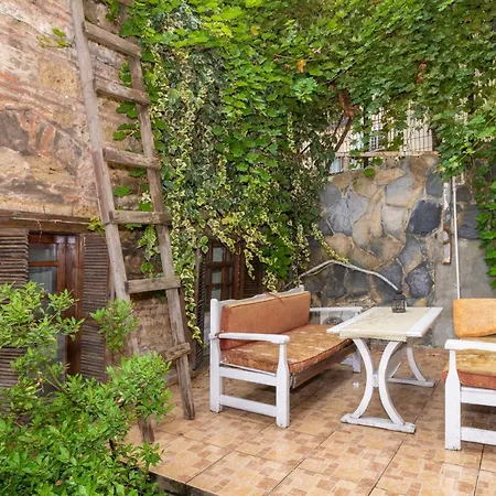 Otto Old Bed & Breakfast Istanbul